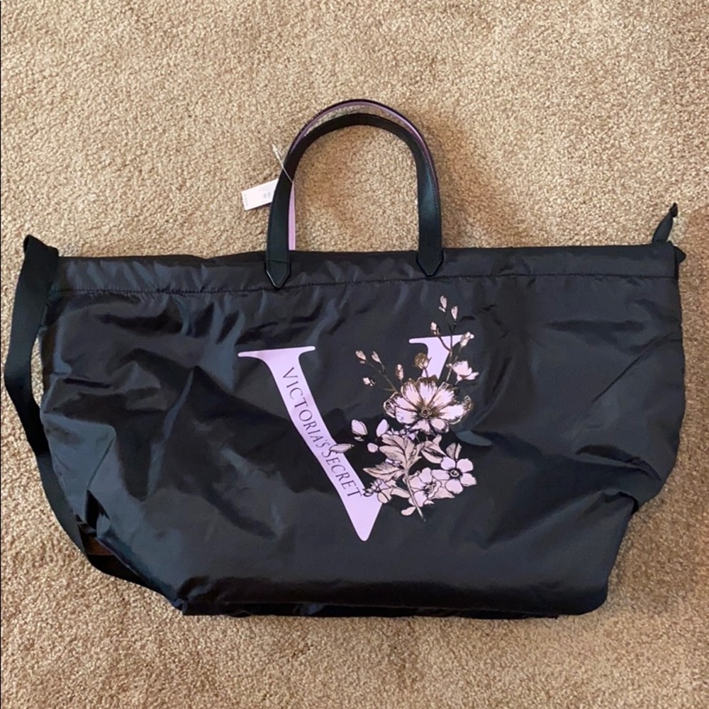 Victoria’s Secret Tote *NWT
